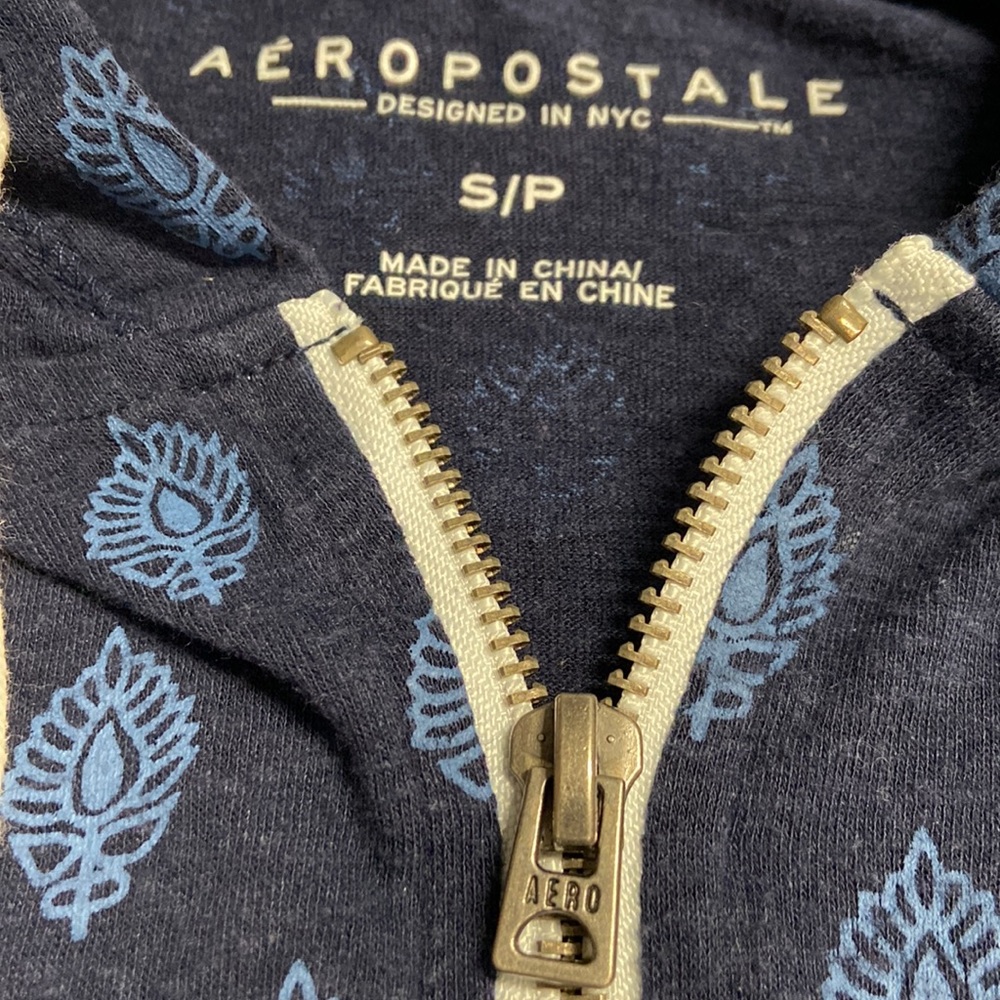 Aeropostale Women’s Zip up Hoodie. Size S. Navy with lighter blue patterns - Picture 3 of 9